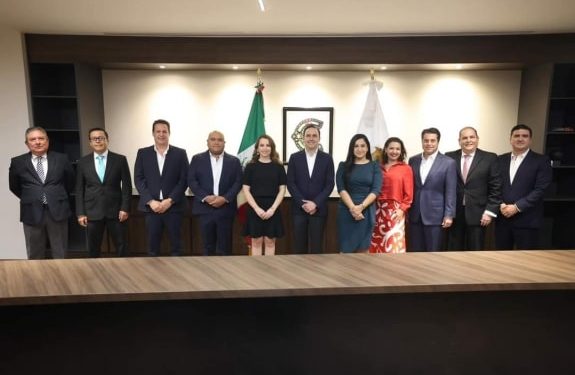 Fortalecemos nuestro equipo para mejorar la calidad de vida de las y los coahuilenses: Manolo