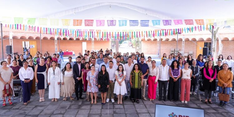 Gobierno y sector empresarial formalizan compromisos en favor de la lactancia materna