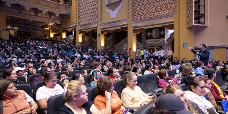 Pone en marcha Mauricio Kuri los Talleres del Proyecto Mujeres Contigo