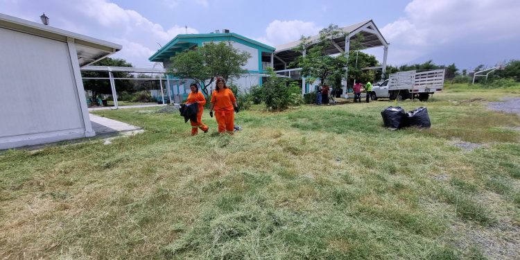 Realizan Brigadas de Escuelas Dignas y Seguras limpia en planteles escolares