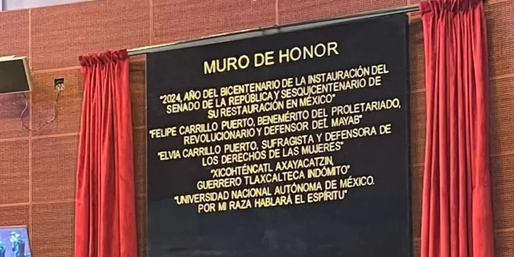 Reconocen en el Muro de Honor del Senado a la Universidad Nacional Autónoma de México