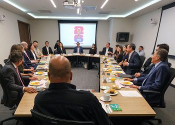 Se reúne Enrique Alfaro, autoridades estatales y municipales electas, y directivos de la FIFA para avanzar en preparación del Mundial México 2026