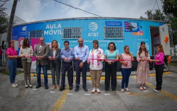 Atiende Aula Móvil- Nueva Ruta a más de mil 500 personas con servicios educativos en NL