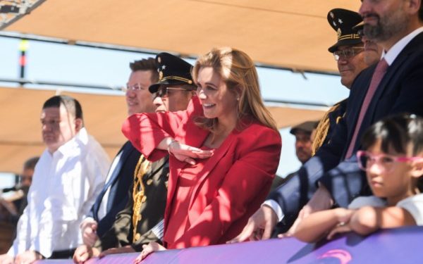 Preside Maru Campos Desfile conmemorativo por el 214 Aniversario del Inicio del Movimiento de Independencia