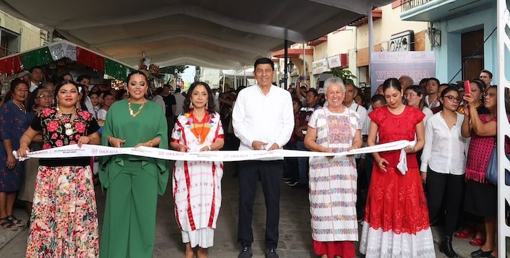 Cientos de familias disfrutan de la Verbena Popular 2024