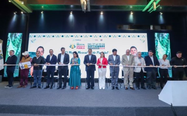 Con “Expo Mezcal Orgullo Puebla”, gobierno de Sergio Salomón posiciona al estado a nivel internacional