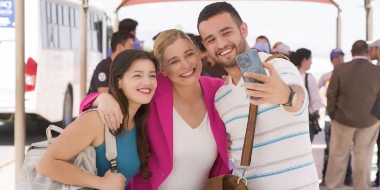 “En Juárez la educación avanza sobre ruedas”: gobernadora Maru Campos