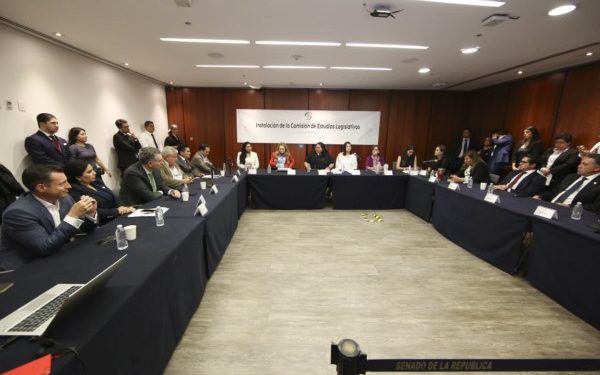 Formalmente instalada la Comisión de Estudios Legislativos en el Senado