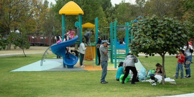 Conmemora AMBU 5 años de historia