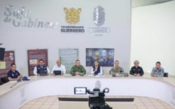 La gobernadora Evelyn Salgado pide estar atentos ante las lluvias que se generen por el huracán “John”