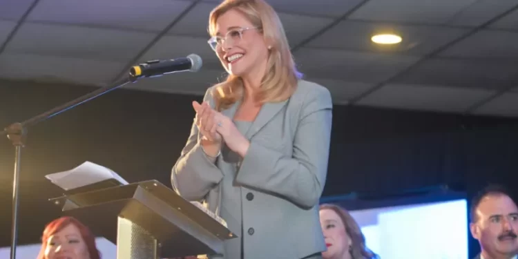 “Parral tiene una nueva oportunidad para hacer una vida próspera”: Maru Campos