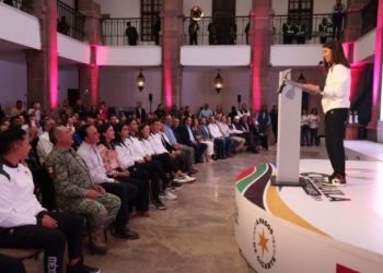 Reitera Manolo todo su apoyo a atletas coahuilenses