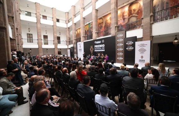 Reitera Manolo su compromiso de garantizar el ejercicio de la libre expresión en Coahuila