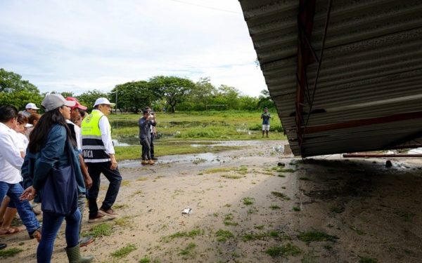 Continúa Salomón Jara recorriendo comunidades afectadas por “John”