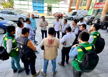 Brigadas de evaluación de IGIFE e INIFED recorren escuelas afectadas por el huracán John en Acapulco