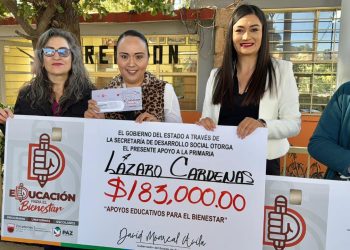 Con apoyos para uniformes escolares, impulsa Gobierno de Zacatecas la educación