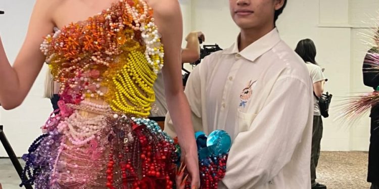 Estudiante de la UTVCO participa en la Semana de la Moda en París