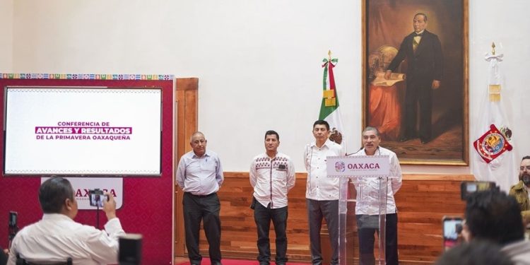 Gobierno de Oaxaca actuará y brindará acompañamiento legal al pueblo Mixe por reciente caso de apropiación cultural: Salomón Jara