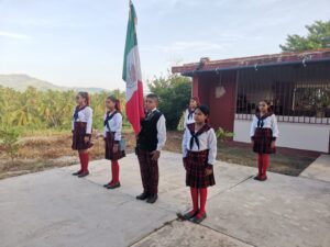 Regresan a clases el 94 por ciento de los estudiantes en Guerrero tras el paso del Huracán John