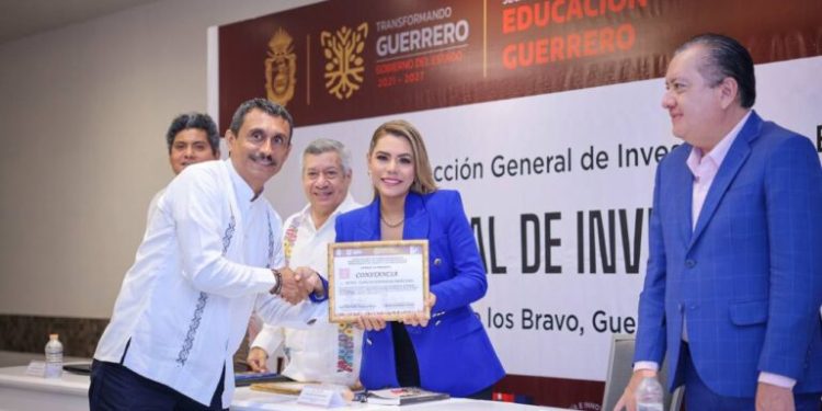 Guerrero consolida la Revolución Educativa con impulso de programas innovadores al sector educativo: Evelyn Salgado