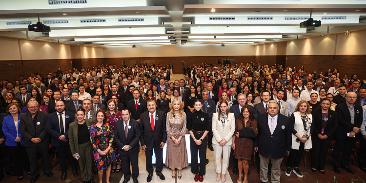 Lanza Nuevo León modelo único a nivel nacional para mejorar la calidad en la atención médica