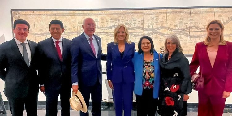Presume Maru Campos a Chihuahua ante Jill Biden, primera dama de Estados Unidos