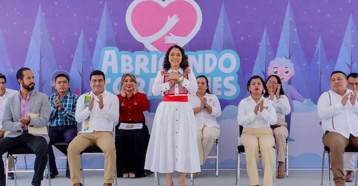 Arranca DIF Oaxaca la tercera edición de la colecta Abrigando Corazones 2024