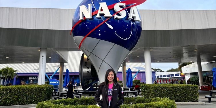 Agradece Nadia Zenteno apoyo de Maru Campos para llevar su proyecto al espacio con NASA y Space X