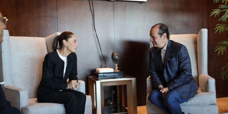 Presidenta Claudia Sheinbaum se reúne con canciller de Panamá rumbo a la Cumbre G20 en Brasil