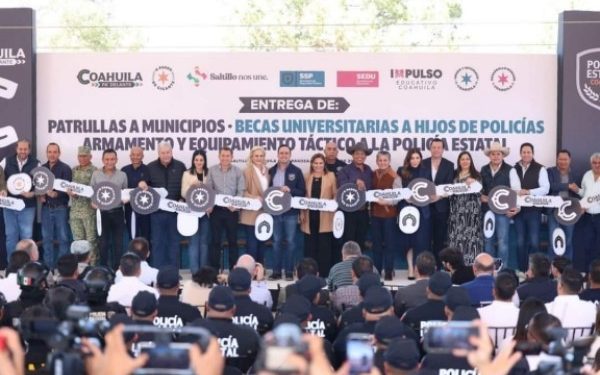Entregan patrullas, armas y becas para fortalecer seguridad en Coahuila