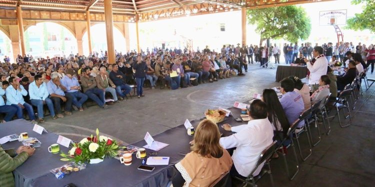 Con más de 11 mdp atiende Gobierno de Oaxaca las necesidades de Santa María Zoquitlán