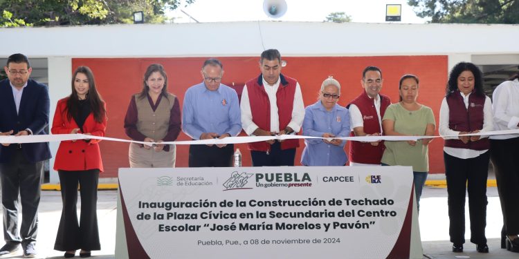Con techados en escuelas, gobierno de Sergio Salomón contribuye a cuidar salud de estudiantes