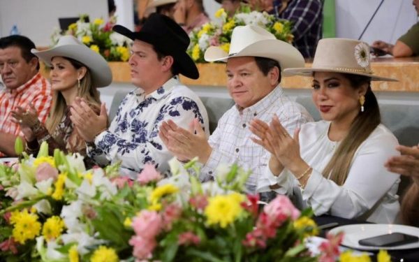 Encabeza el Gobernador Joaquín Díaz Mena la presentación de la Feria de Reyes Tizimín 2025