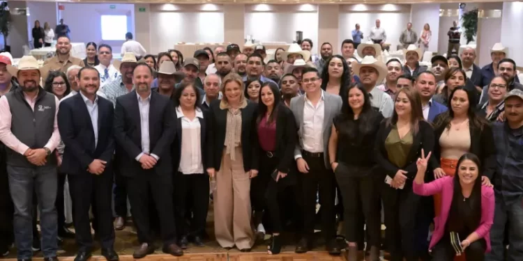 Maru Campos pide a presidentes seccionales trabajar en unidad y no permitir que nadie nos divida