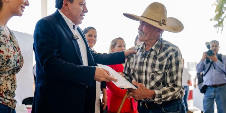 Quiero que todo lo que se comprometa se cumpla: Gobernador David Monreal en Audiencia por la Transformación de Juchipila