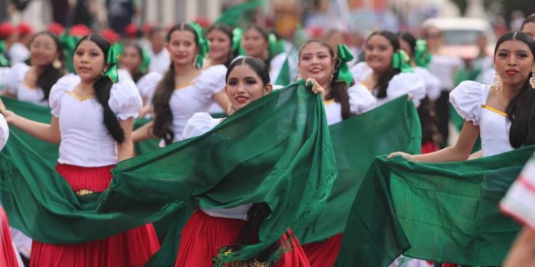 Dan a conocer a los ganadores del desfile por el CXIV Aniversario del Inicio de la Revolución Social Mexicana