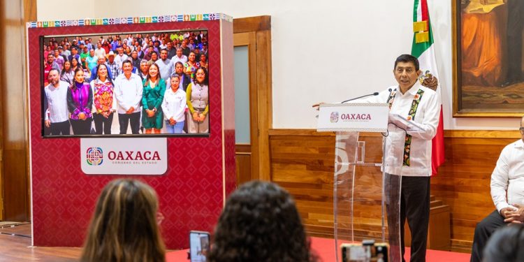 Anuncia Salomón Jara cambios en su gabinete legal y ampliado