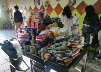 Donan estudiantes del Conalep Juárez III despensas al Comedor Comunitario «El Refugio»