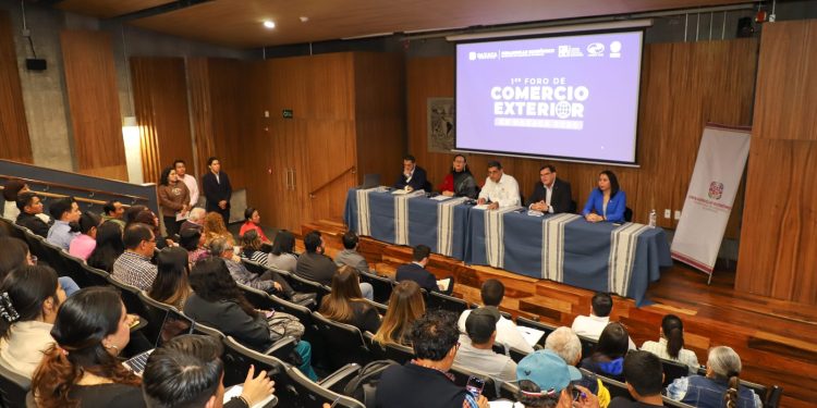 Brinda Sedeco acompañamiento a empresas oaxaqueñas en materia de comercio exterior