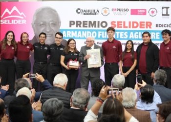 Coahuila se sumó al homenaje a Armando Fuentes Aguirre “Catón”