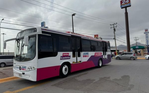 Continúa distribución de tarjetas gratuitas del JuárezBus para la línea BRT-1