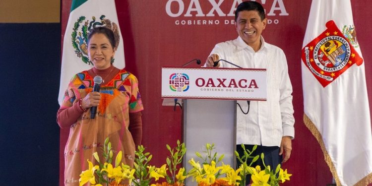 Coordinan acciones para la creación de Planes Municipales de Desarrollo de Oaxaca, se destacan obras prioritarias y eficaces