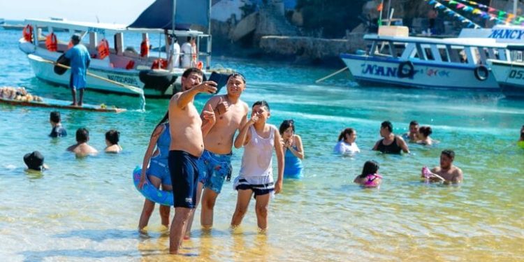 Eligen turistas a Guerrero para despedir el 2024, resultado de la promoción del gobierno del estado