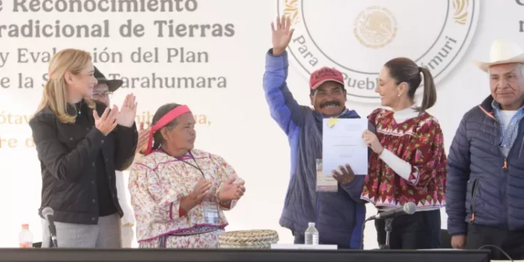 La presidenta de México Claudia Sheinbaum y la gobernadora de Chihuahua Maru Campos suman esfuerzos en favor de las comunidades rarámuri