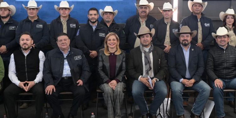 Maru Campos une esfuerzos con el sector ganadero para enfrentar el reto de la sanidad animal