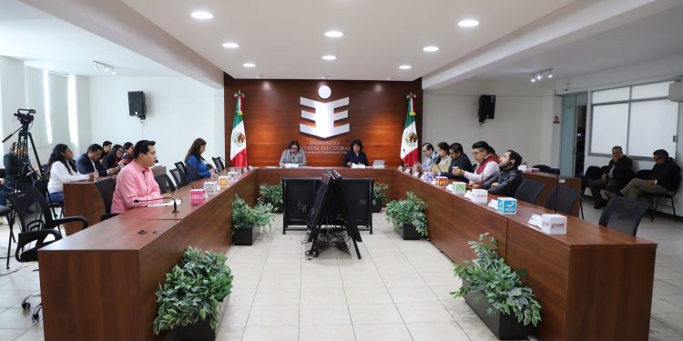 Realiza IEEPCO Sesión Ordinaria, relativa al mes de diciembre