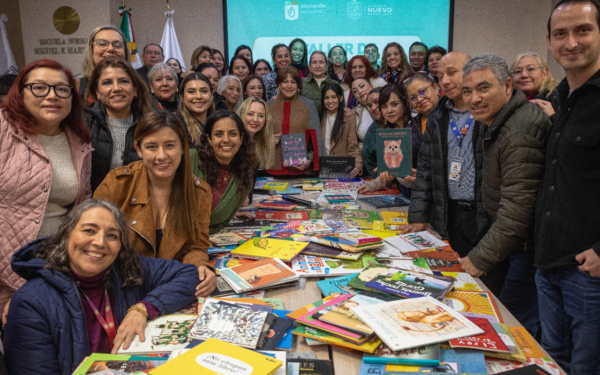 Reciben docentes capacitación sobre Literatura Infantil