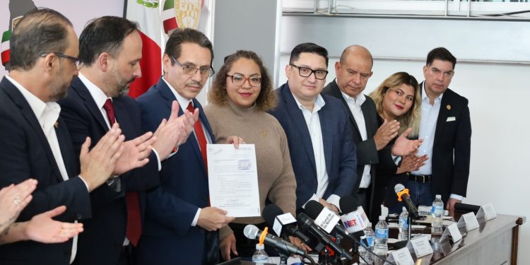 Tendrá Chihuahua presupuesto por 107,570 millones 270 mil 654 pesos en 2025