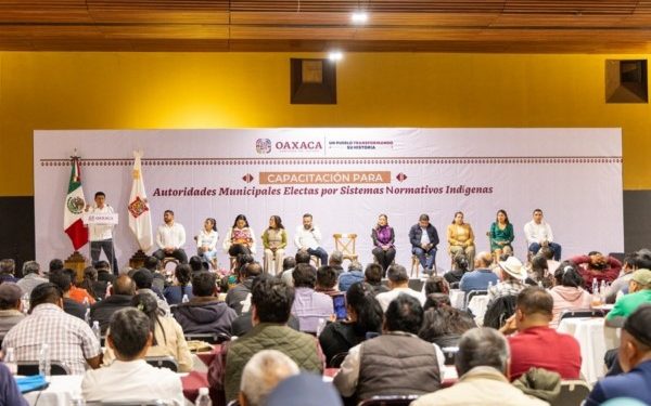 Encabeza Salomón Jara capacitación de autoridades electas de Sistemas Normativos Indígenas