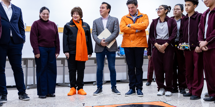 Ampliará Gobierno infraestructura educativa y de movilidad.-Samuel García